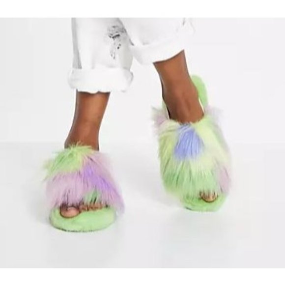 UGG SZ 6 NWOB Fluff Yeah Tie-Dye Slide Sandal - Picture 1 of 6
